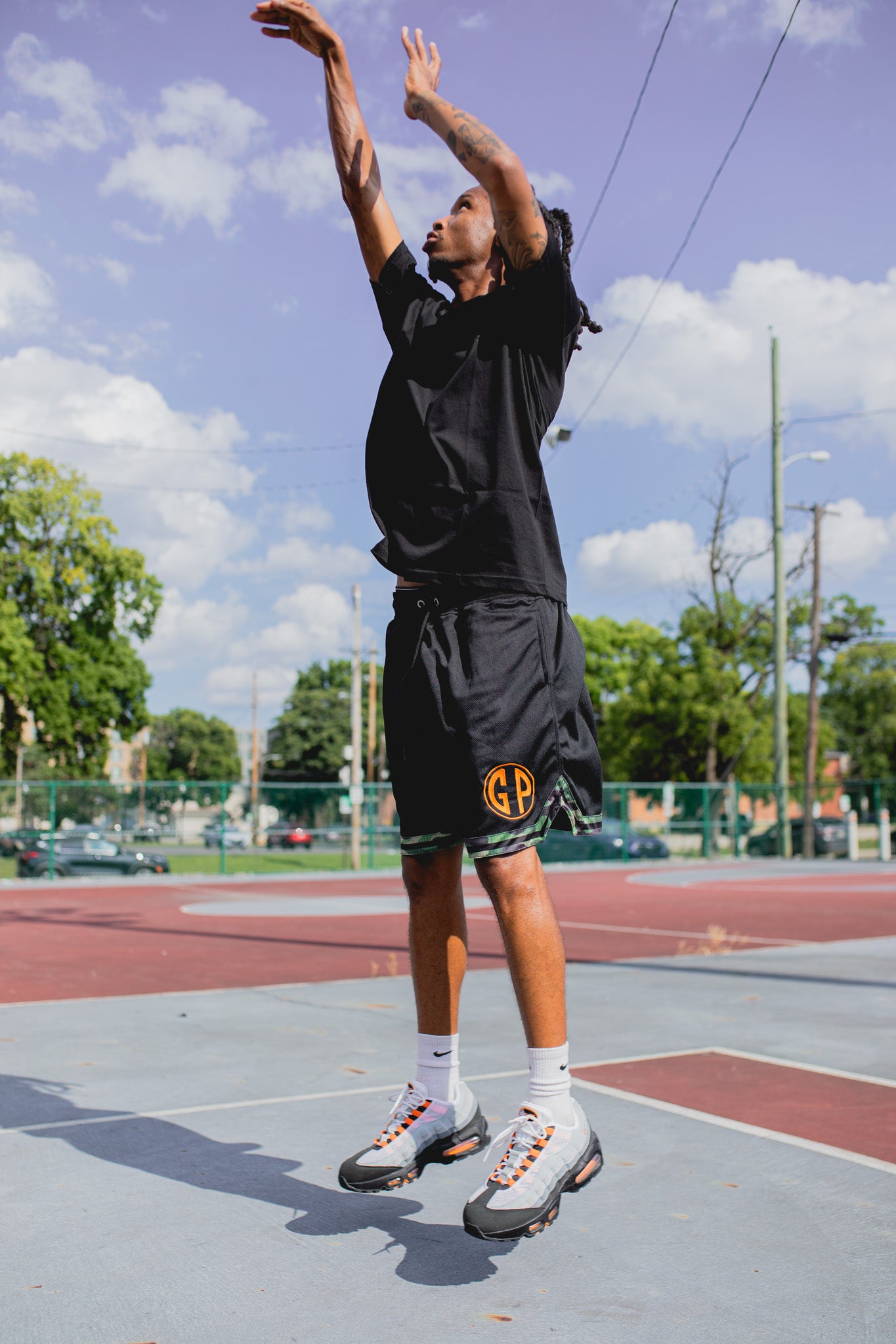 GP Hoop shorts “camo”