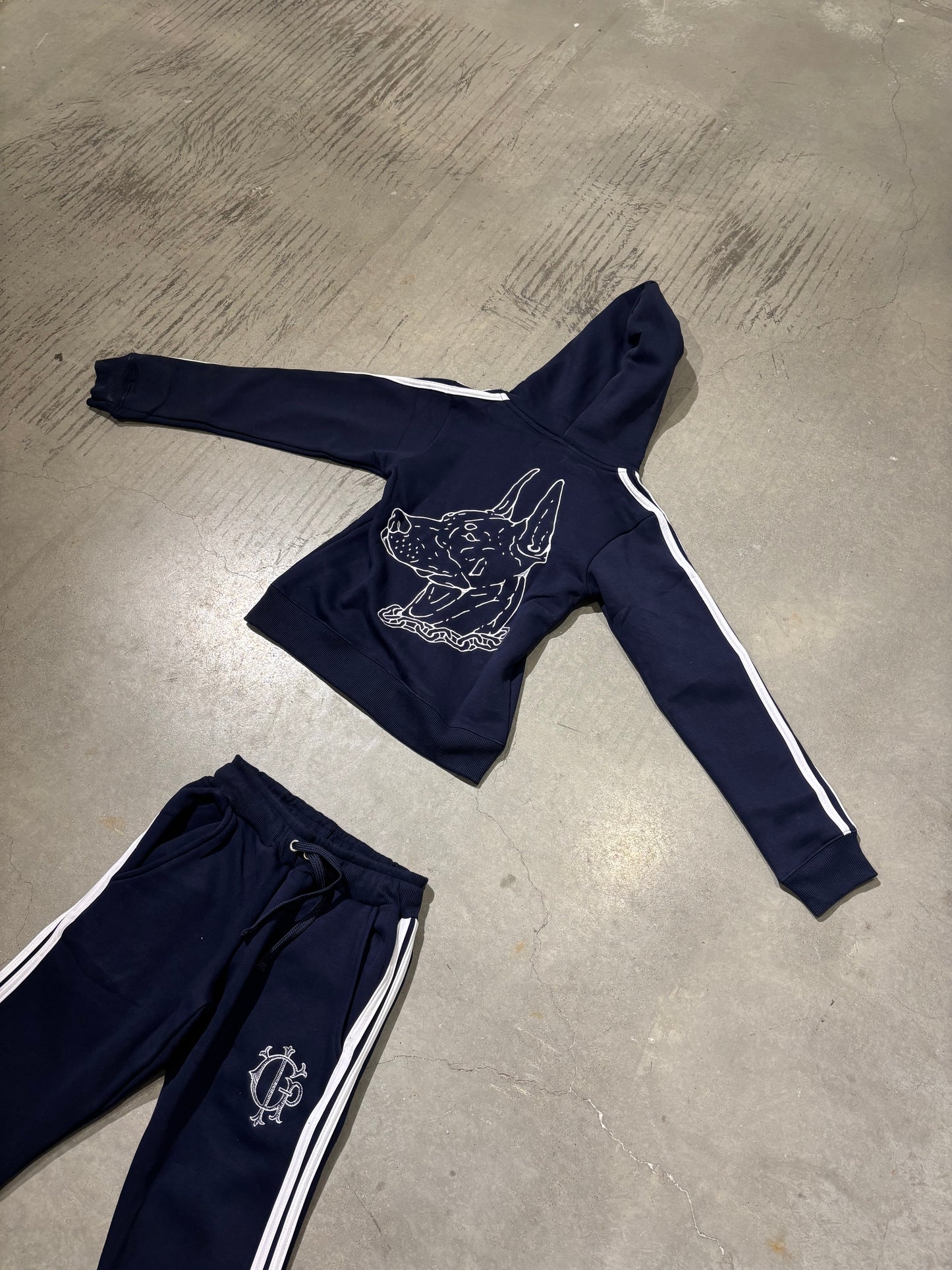 DIVA CREST SET “NAVY/WHITE “